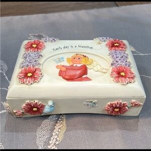 Ella Bella Jewelry Music Box